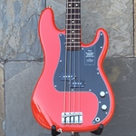 Fender Player II Precision Bass®, Rosewood Fingerboard, Coral Red