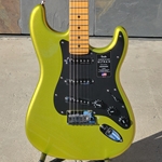 Fender   American Ultra II Stratocaster®, Maple Fingerboard, Solar Flare