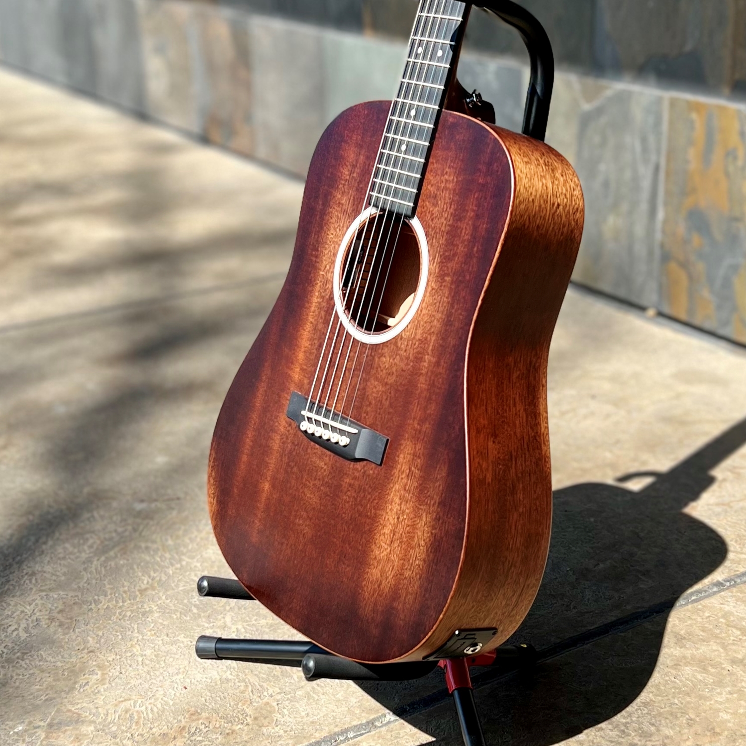 Martin Dread Junior D JR-10E Streetmaster, with Softshell Case  Natural/Stain Mini/Travel Sapele