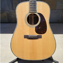 Martin D-45 Modern Deluxe