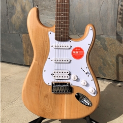 FSR Affinity Series™ Stratocaster® HSS, Laurel Fingerboard, White Pickguard, Natural