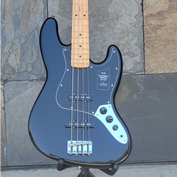 Fender Player II Jazz Bass®, Maple Fingerboard, Black