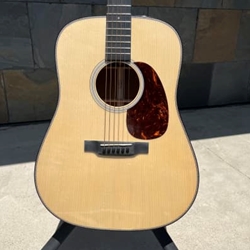 Used Martin Custom Shop D-18 Adirondak Spruce/Sinker Mahogany Drednought with Herrringbone Trim