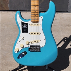 Fender Player II Stratocaster® Left-Hand, Maple Fingerboard, Aquatone Blue