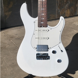 Yamaha Pacifica Standard Plus Shell White