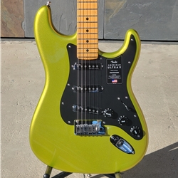 Fender   American Ultra II Stratocaster®, Maple Fingerboard, Solar Flare