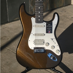 Fender American Ultra II Stratocaster® HSS, Ebony Fingerboard, Texas Tea