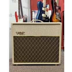 Used Vox AC15HW1 15 Watt 1x12" Hand Wired Guitar Combo Amplifier with Celestion Greenback Speaker